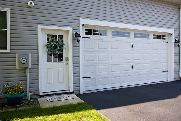 24/7 Emergency Garage Door Roller Replacement experts in Murfreesboro, NC